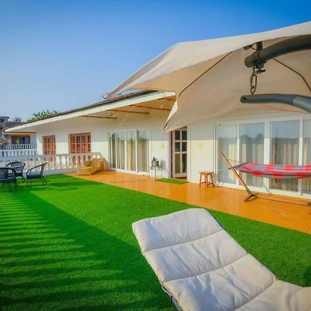 Villa Nazuri W Caretaker 坎多林 外观 照片