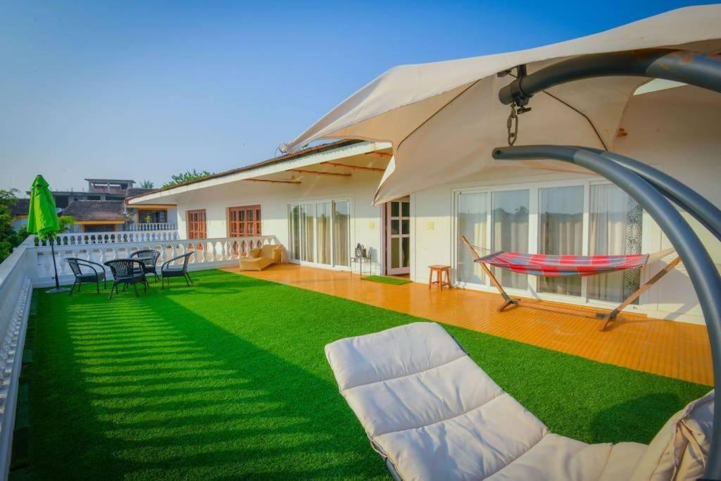Villa Nazuri W Caretaker 坎多林 外观 照片