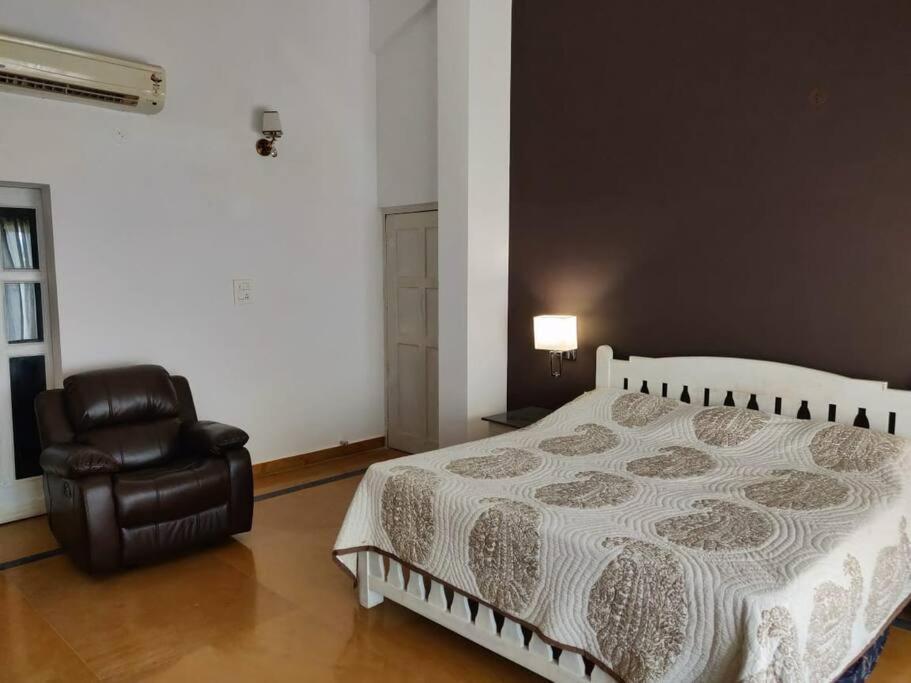Villa Nazuri W Caretaker 坎多林 外观 照片