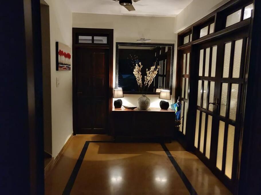 Villa Nazuri W Caretaker 坎多林 外观 照片